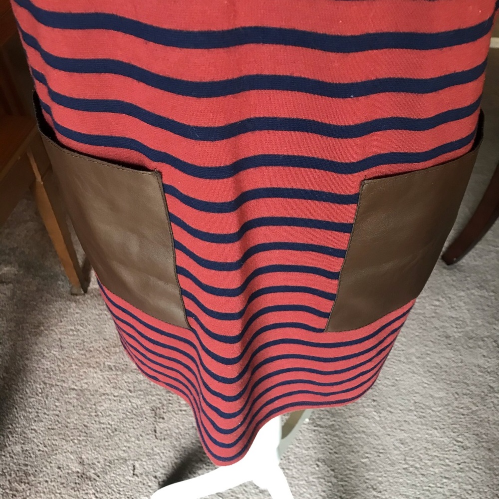 Dress - Picture 3 of 5